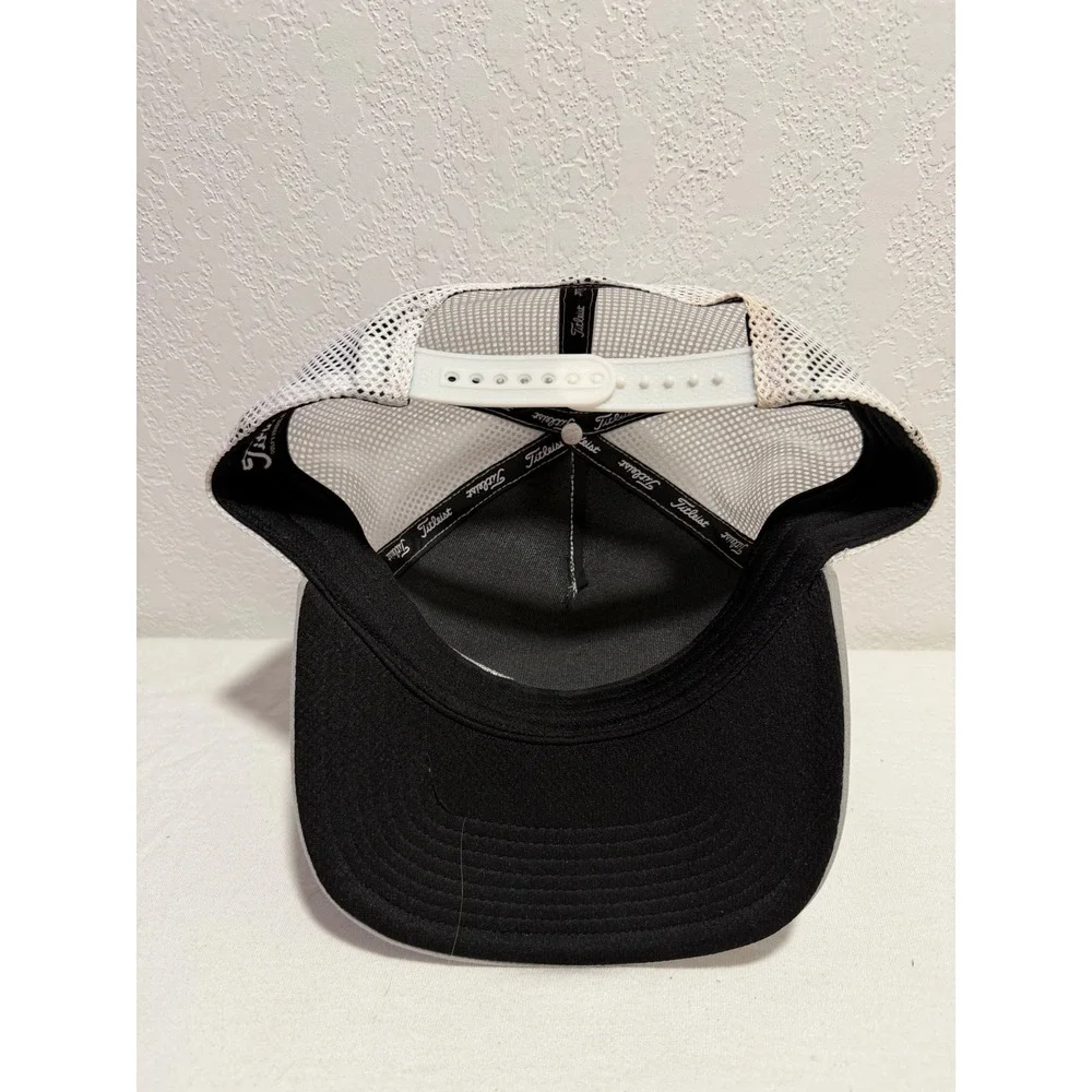 Titleist Golf Hat Grey White Mesh Trucker Snapback Cap Adjustable Mens